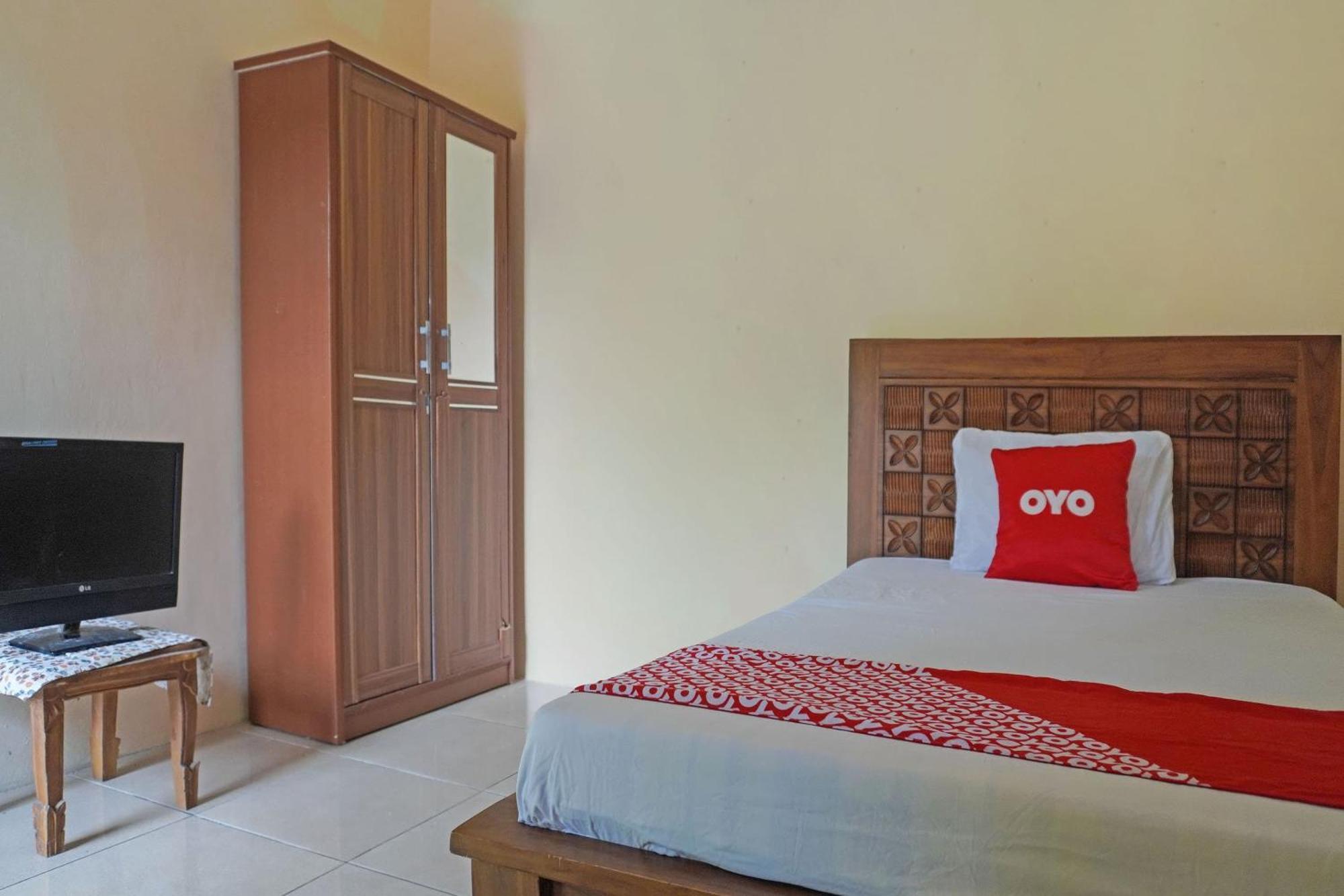 Oyo 91762 Green Home Stay Syariah Пурвакарта Экстерьер фото