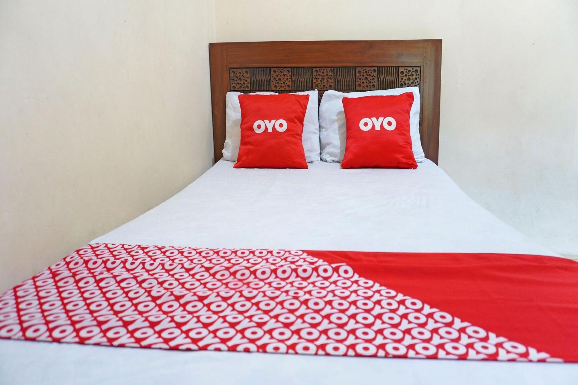 Oyo 91762 Green Home Stay Syariah Пурвакарта Экстерьер фото